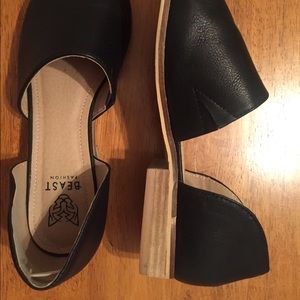 BEAST black flats size 7.5